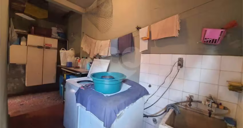 Casa com 3 quartos à venda na Rua Diogo Antônio Feijó, 677, Km 18, Osasco