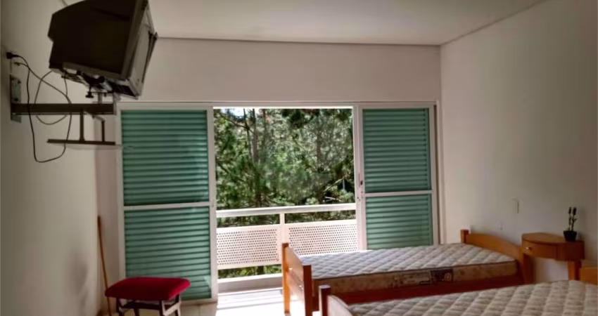 Chácara / sítio com 8 quartos à venda na Rua Luís Ferreira Gil, 1460, Jardim São Luiz (Caucaia do Alto), Cotia