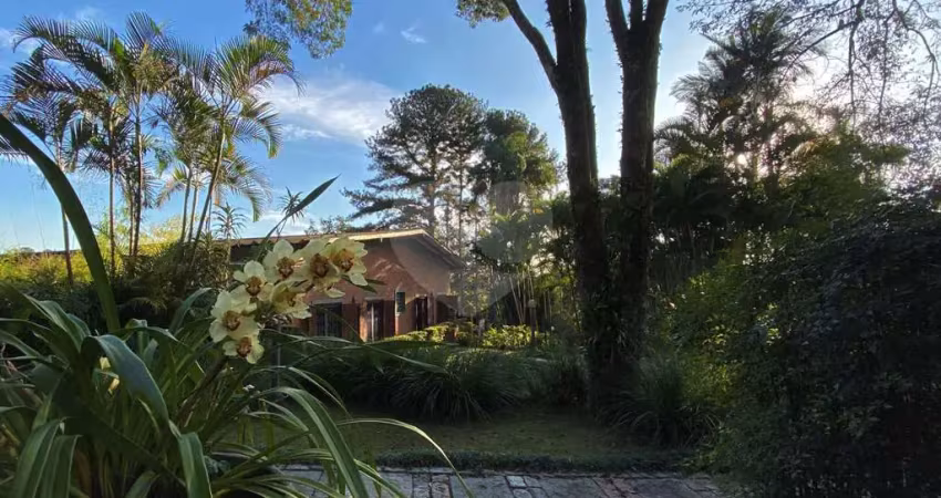 Casa em condomínio fechado com 4 quartos à venda na Rua das Camélias, 600, Chácara Vale do Rio Cotia, Carapicuíba