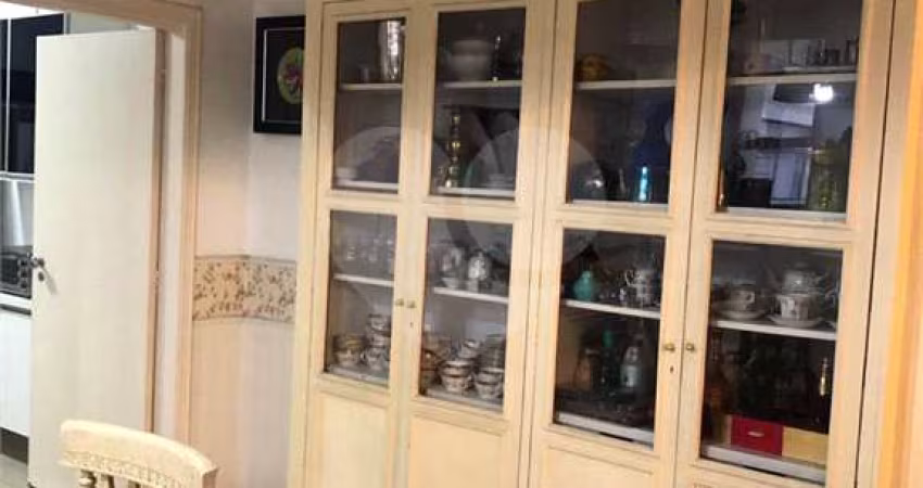 Apartamento com 4 quartos à venda na Rua José Maria Lisboa, 131, Jardim Paulista, São Paulo