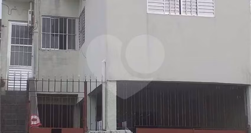 Casa com 3 quartos à venda na Rua Alexandre Baptistone, 690, Km 18, Osasco