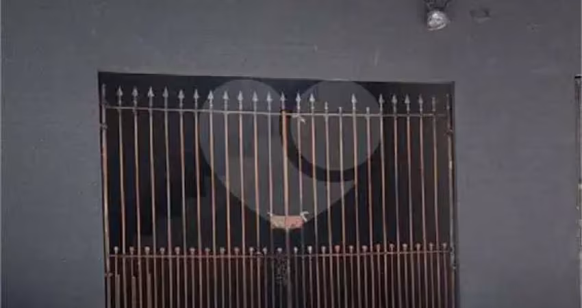 Casa com 2 quartos para alugar na Rua Geraldo Beting, 3, Jardim Germania, São Paulo