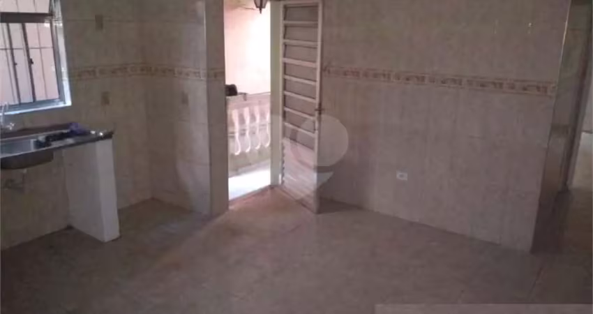 Casa com 3 quartos à venda na Rua Cachoeira do Sul, 283, Jardim Jacy, Guarulhos