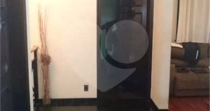 Casa com 5 quartos à venda na Rua Emboabas, 28, Brooklin Paulista, São Paulo