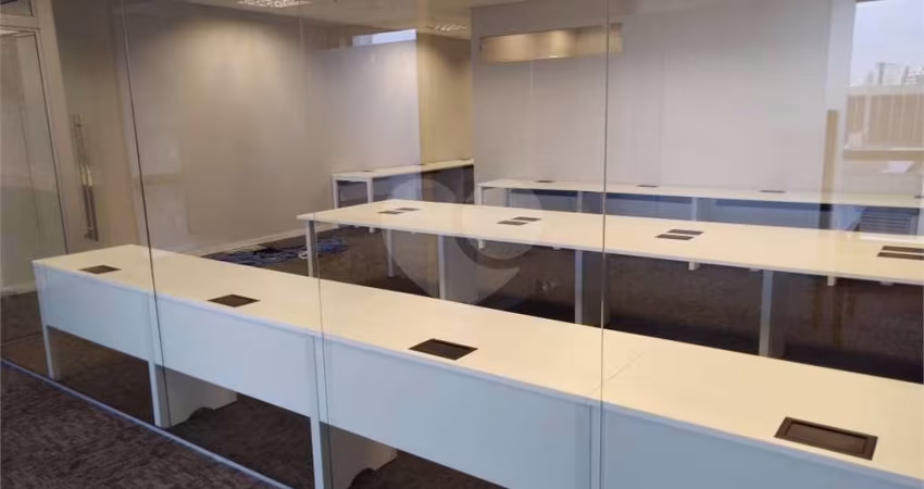 Sala comercial à venda na Rua Fradique Coutinho, 30, Pinheiros, São Paulo