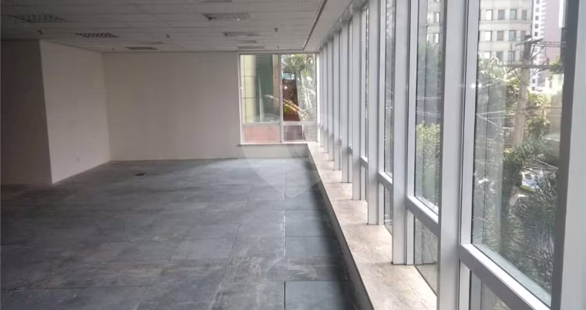 Sala comercial para alugar na Rua Samuel Morse, 134, Cidade Monções, São Paulo