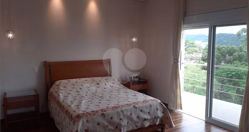 Casa em condomínio fechado com 3 quartos à venda na Avenida Paisagem, 685, Cidade Tamboré, Santana de Parnaíba