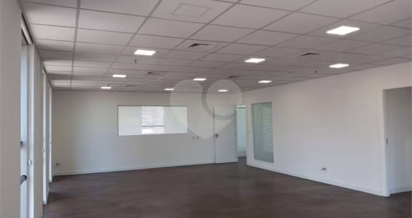Sala comercial à venda na Rua Alexandre Dumas, 2220, Chácara Santo Antônio, São Paulo