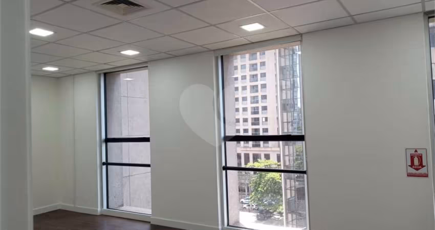 Sala comercial à venda na Rua Alexandre Dumas, 2220, Chácara Santo Antônio, São Paulo