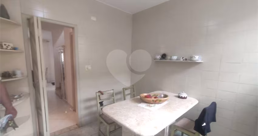 Casa com 3 quartos à venda na Rua Quintino Alves Dória, 33, Vila Albertina, São Paulo
