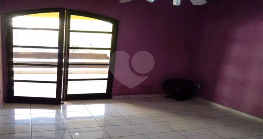 Casa com 3 quartos à venda na Rua Moinho Velho, 789, Moinho Velho, São Paulo