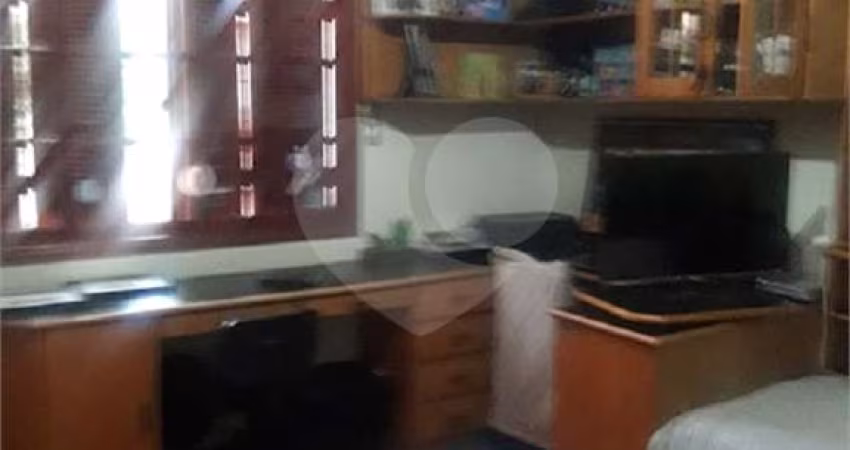 Casa com 3 quartos à venda na Rua José de Albuquerque Medeiros, 705, Água Fria, São Paulo