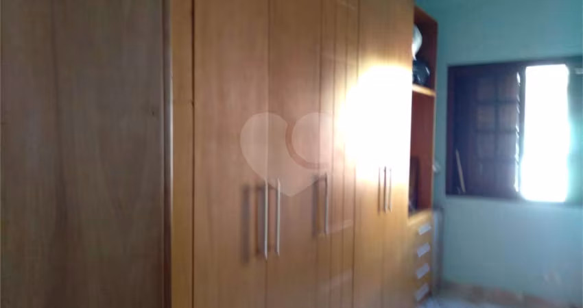 Casa com 3 quartos à venda na Rua Sousa Filho, 321, Vila Santa Delfina, São Paulo