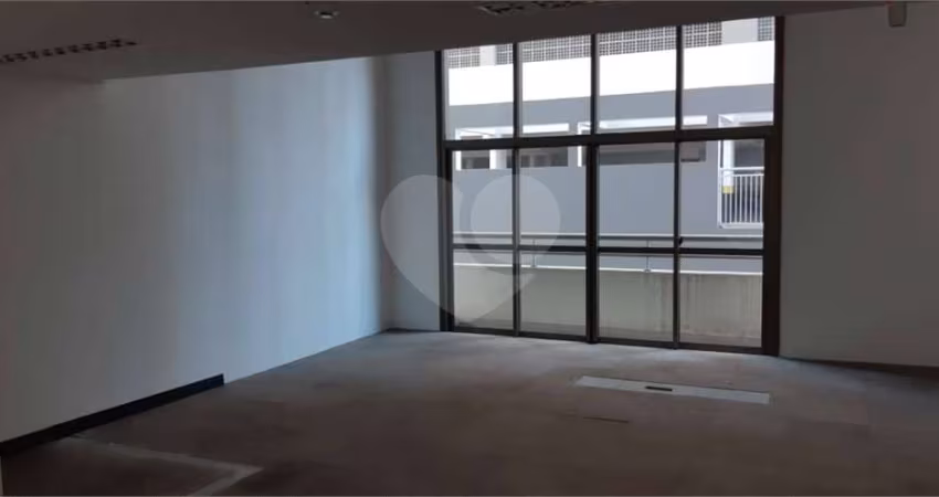 Apartamento para alugar na Rua Ribeiro do Vale, 154, Brooklin Paulista, São Paulo