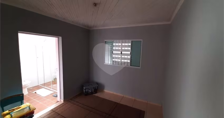 Casa com 3 quartos à venda na Rua Celestino Castroviejo, 473, Jardim Paraíso, Várzea Paulista