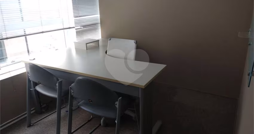 Sala comercial para alugar na Rua Quintana, 887, Cidade Monções, São Paulo