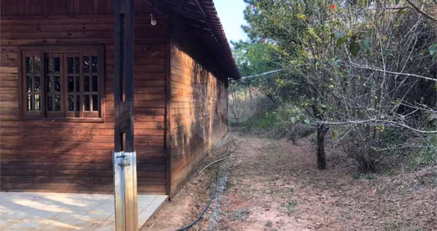 Chácara / sítio com 2 quartos à venda na Avenida Brasil, 2029, Jardim São Luís, Santana de Parnaíba