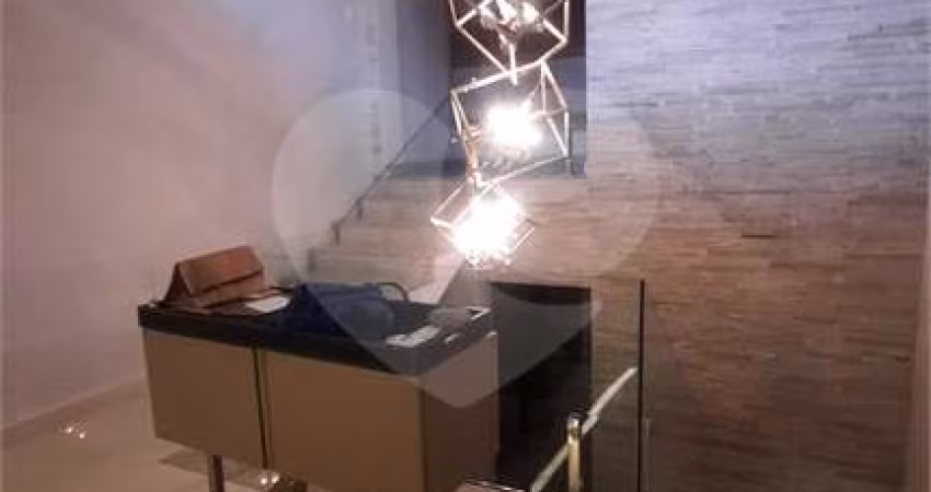 Casa com 3 quartos à venda na Rua Santo Antônio, 230, Vila Galvão, Guarulhos