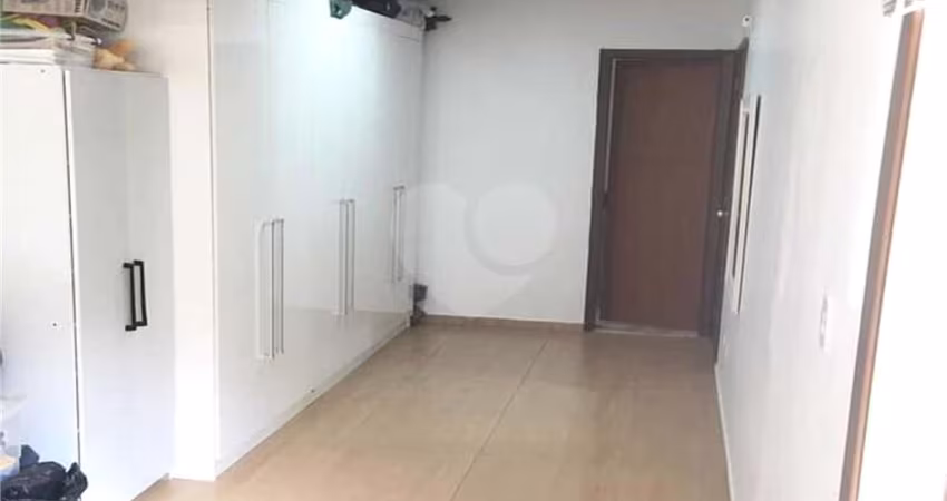 Casa com 3 quartos à venda na Rua Domênico Maggion, 200, Vila Yolanda, Osasco