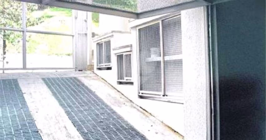 Prédio para alugar na Praça Doutor Sales Júnior, 71, Vila Madalena, São Paulo