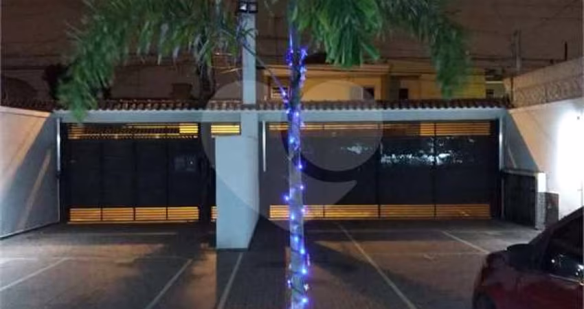 Casa em condomínio fechado com 3 quartos à venda na Rua Aviador Barros, 317, Vila Moraes, São Paulo