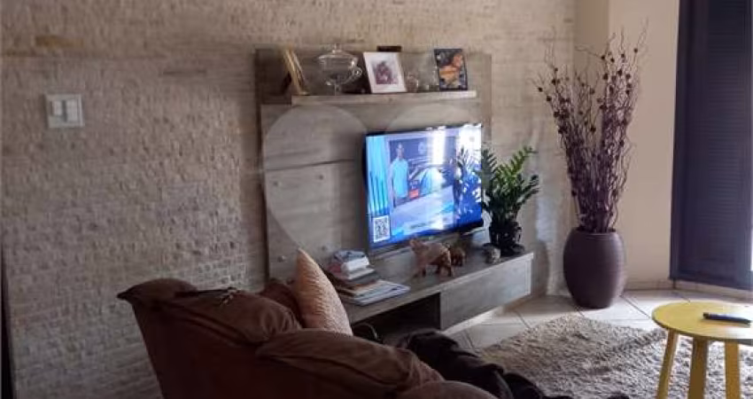 Casa com 4 quartos à venda na Rua Dirceu Rocha Dias, 228, Jardim City, Guarulhos