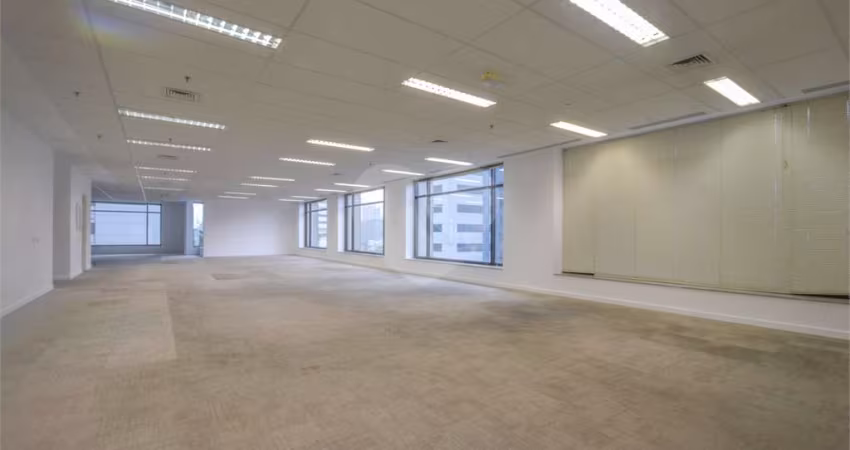 Sala comercial para alugar na Avenida Ibirapuera, 2332, Indianópolis, São Paulo