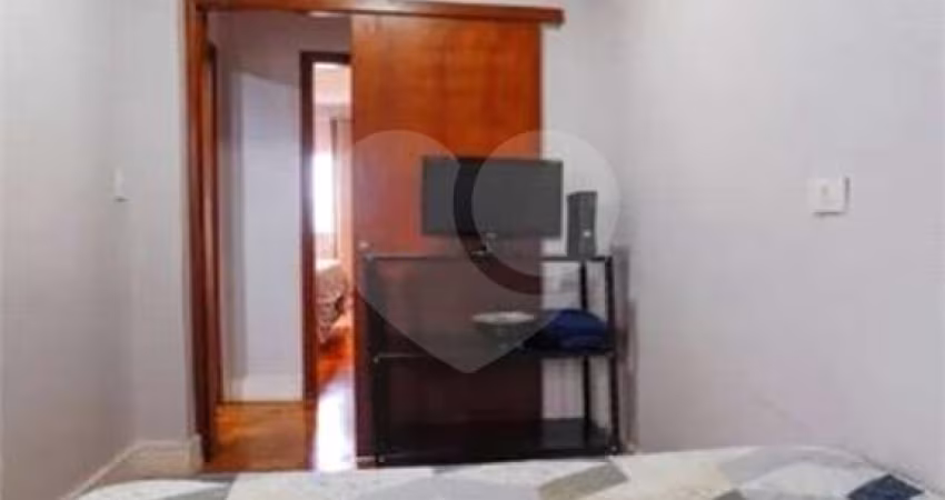 Apartamento com 3 quartos à venda na Praça Quatorze Bis, 100, Bela Vista, São Paulo