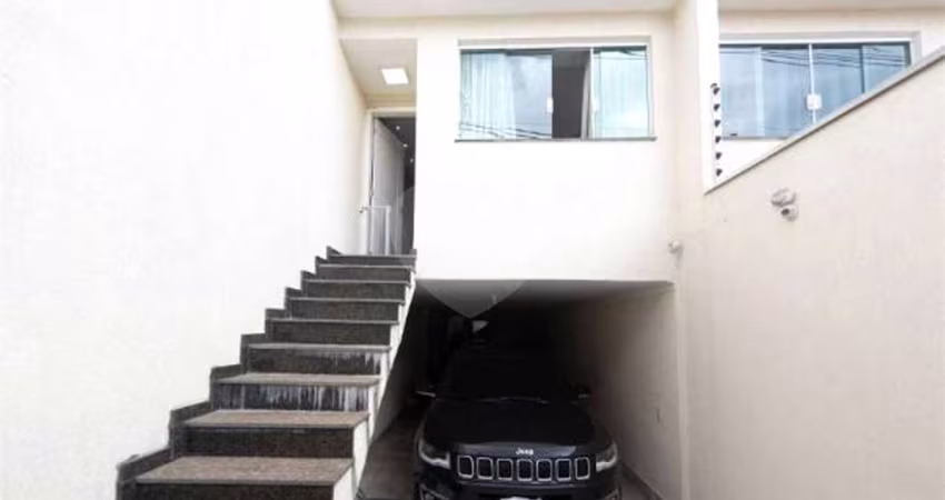 Casa com 3 quartos à venda na Rua Protágoras, 203, Vila Cleonice, São Paulo