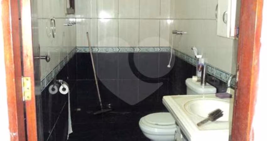 Casa com 3 quartos à venda na Rua Agenor Domingues de Siqueira, 109, Km 18, Osasco