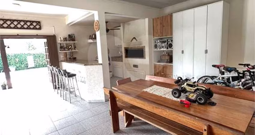 Casa com 3 quartos à venda na Rua Monsenhor Leopoldo Neis, 493, Dom Feliciano, Gravataí