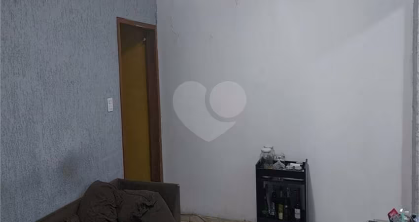 Casa com 4 quartos à venda na Rua Tico-Tico-do-Campo, 74, Jardim Vista Alegre, São Paulo