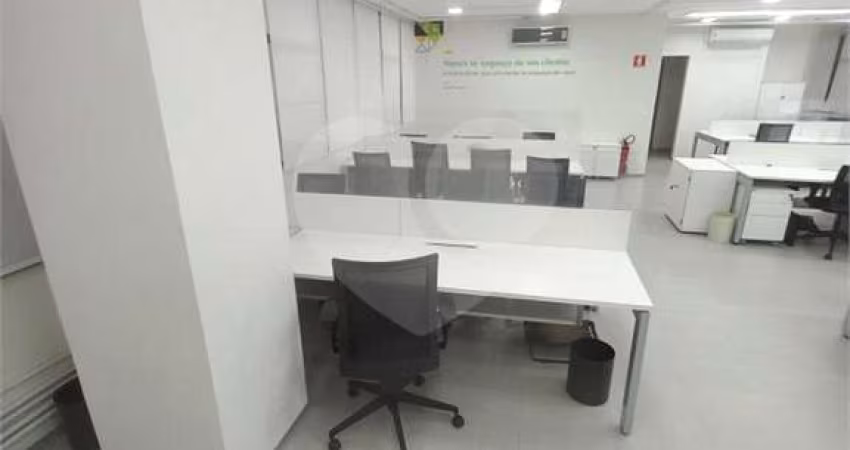 Sala comercial à venda na Rua Guararapes, 1855, Brooklin Paulista, São Paulo