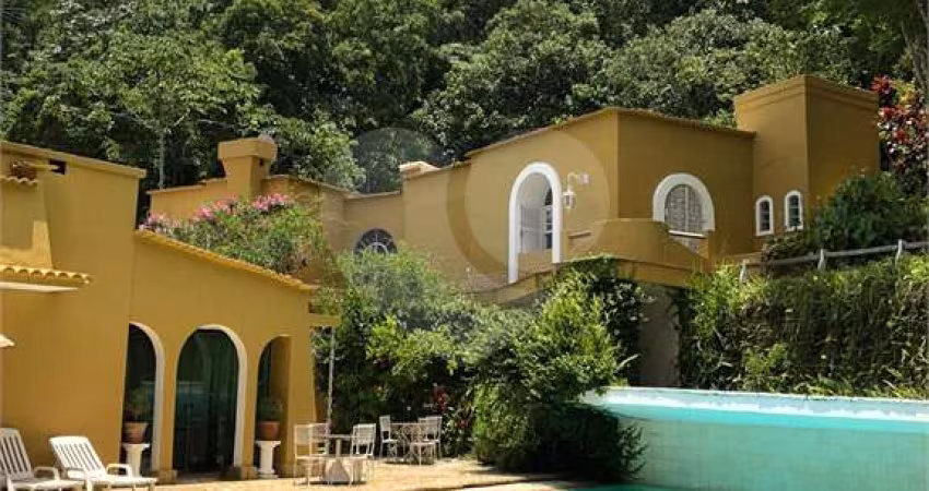 Casa em condomínio fechado com 5 quartos à venda na Rua Piauí, 487, Arujázinho I, II e III, Arujá