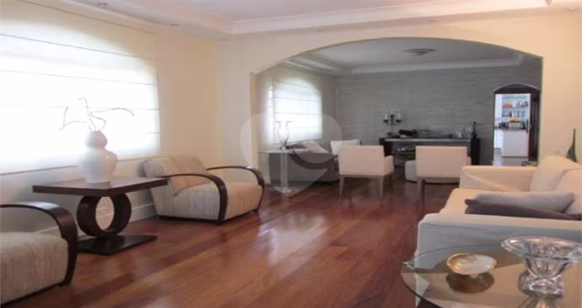 Casa com 4 quartos à venda na Rua Vigário João Álvares, 39, Vila Monumento, São Paulo