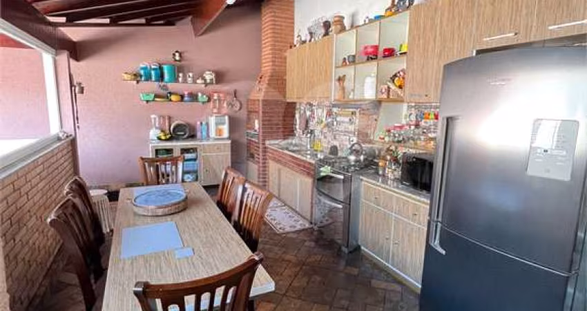 Casa com 2 quartos à venda na Rua Alfonso de Albuquerque, 838, Jardim das Imbuias, São Paulo