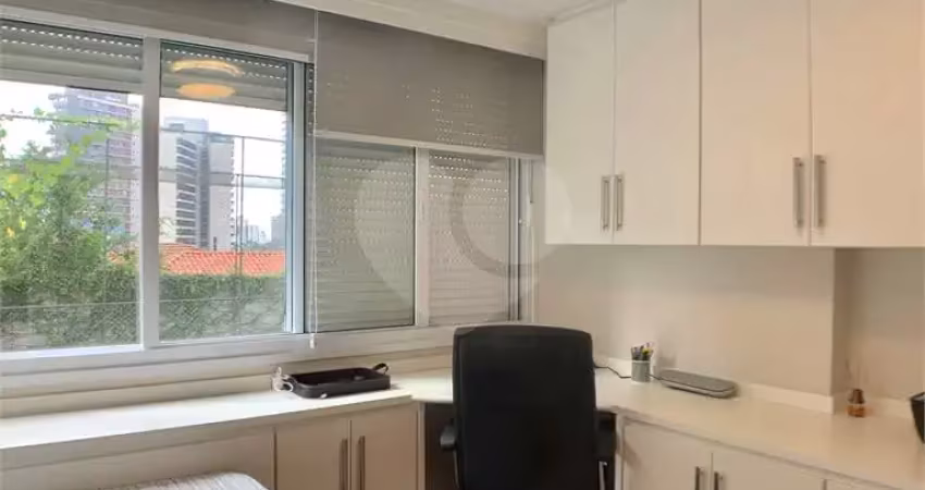 Apartamento com 3 quartos à venda na Rua Cayowaá, 2251, Sumaré, São Paulo