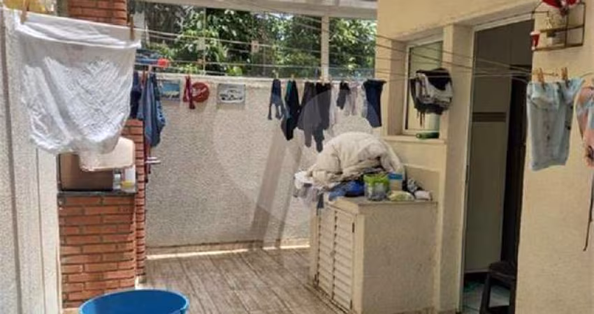 Casa em condomínio fechado com 3 quartos à venda na Rua Orlando Pellicci, 245, Cidade Líder, São Paulo