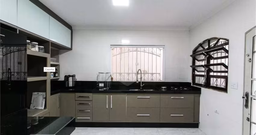 Casa com 3 quartos à venda na Rua Cruz Jobim, 295, Vila Carrão, São Paulo