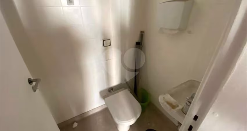 Sala comercial à venda na Rua General Jardim, 482, Vila Buarque, São Paulo