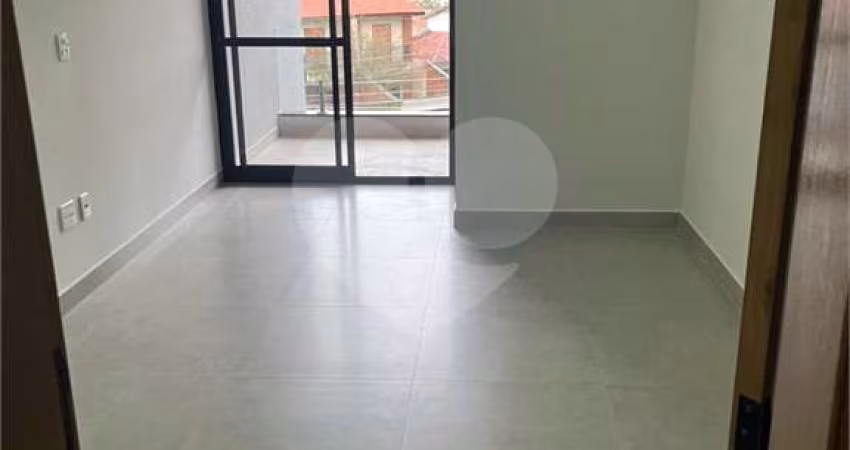 Casa com 3 quartos à venda na Rua Angoera, 153, Jardim Têxtil, São Paulo