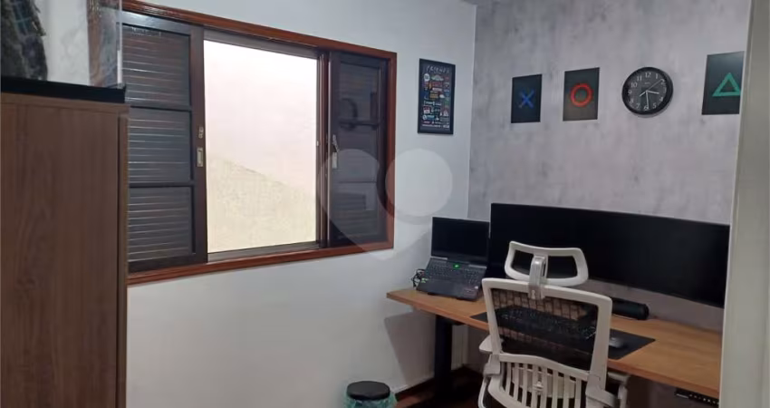 Casa com 3 quartos à venda na Rua Emília Machado de Figueiredo, 91, Jaçanã, São Paulo