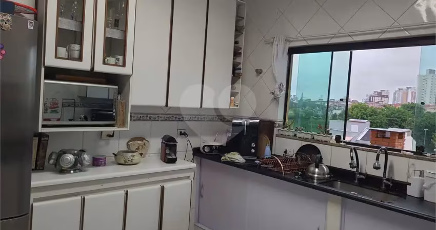 Casa com 3 quartos à venda na Rua Flamínio Fávero, 88, Nova Petrópolis, São Bernardo do Campo