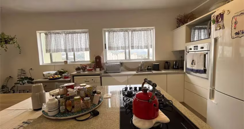 Apartamento com 3 quartos à venda na Rua Almeida Mercês, 120, Tremembé, São Paulo