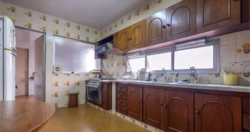 Apartamento com 3 quartos à venda na Rua Manuel da Nóbrega, 758, Paraíso, São Paulo