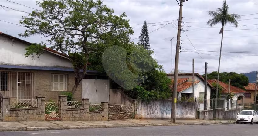 Terreno à venda na Avenida Brasil, 180, Mogi Moderno, Mogi das Cruzes