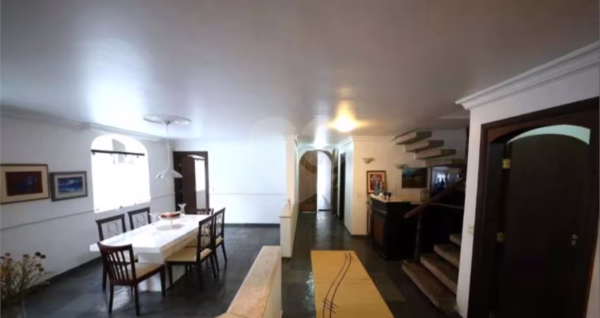 Casa com 4 quartos para alugar na Rua Canumá, 35, Jardim dos Estados, São Paulo