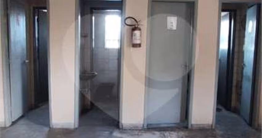 Ponto comercial para alugar na Rua Pirajussara, 326, Butantã, São Paulo