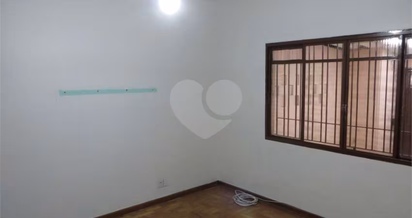 Casa com 3 quartos à venda na Rua Mário Rodrigues, 181, Vila Cleonice, São Paulo
