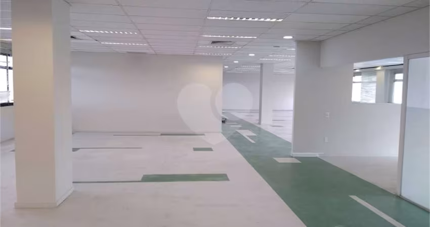 Prédio para alugar na Rua Doutor Edgard Theotonio Santana, 206, Parque Industrial Tomas Edson, São Paulo